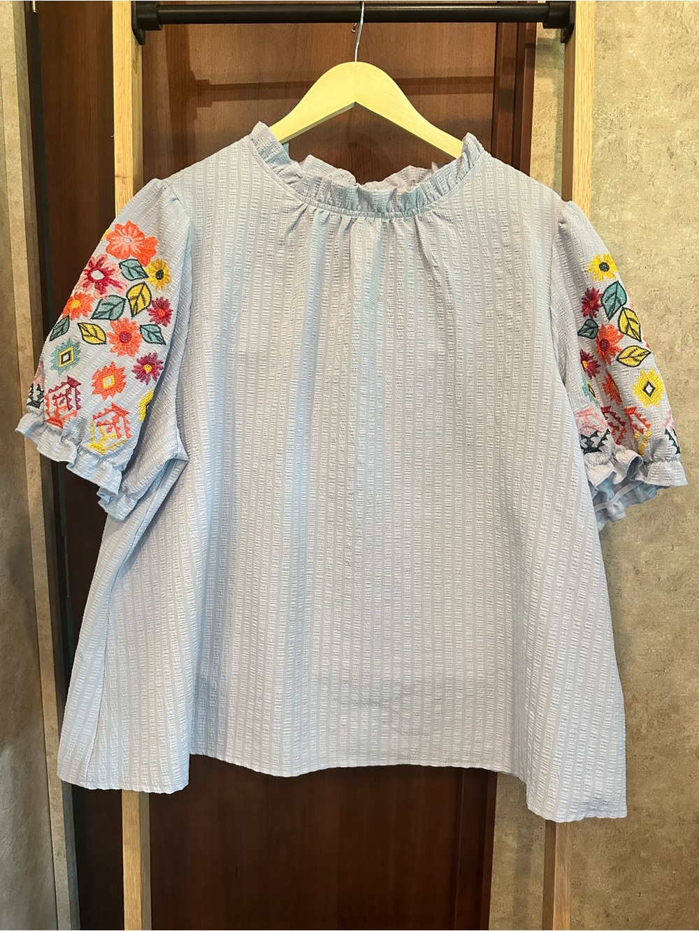 SHEIN | Light Blue Embroidered Puff Sleeve Blouse | Size 4X Fits like 2X